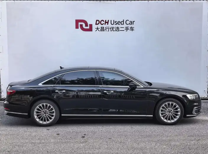 Audi A8 2022 Model A8L 50 TFSI quattro Comfort Model Collector Edition Edition – фото 5