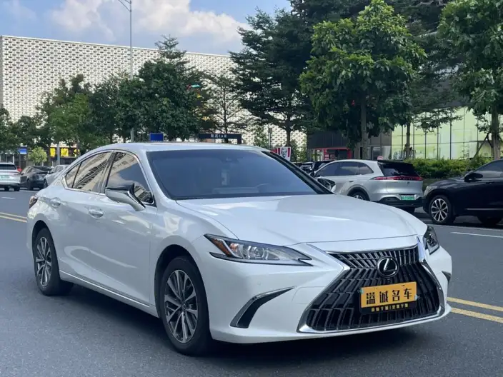 Lexus ES 2022 Model 200 Superior Edition – фото 3