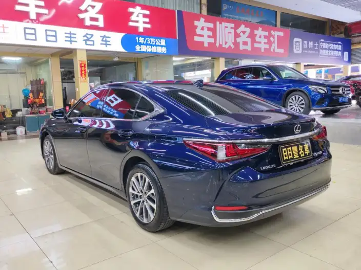 Lexus ES 2022 Model 200 Superior Edition – фото 4