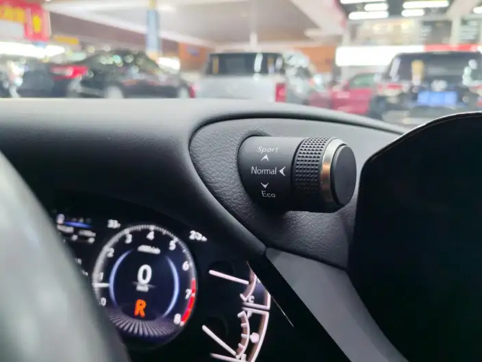 Lexus ES 2022 Model 200 Superior Edition – фото 8
