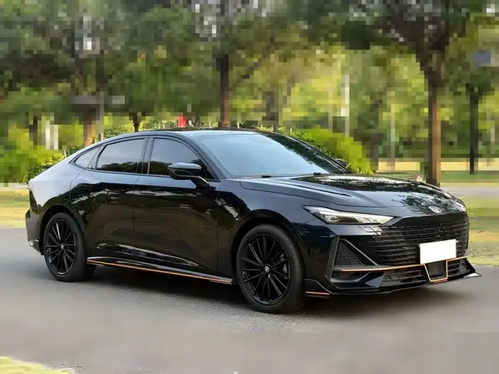 Changan UNI-V 2022 Model 1.5T Sports Edition – фото 3