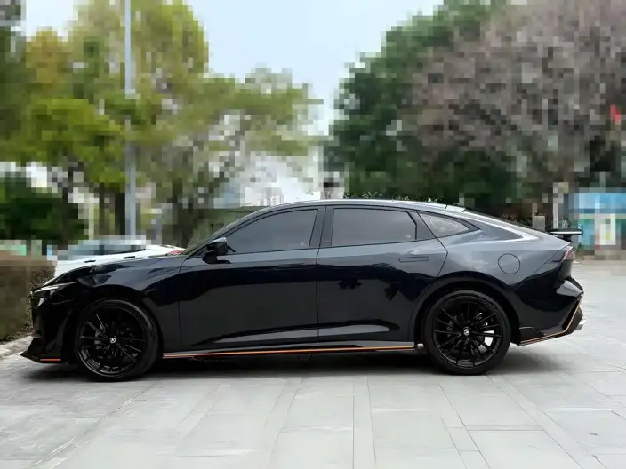 Changan UNI-V 2022 Model 1.5T Sports Edition – фото 4