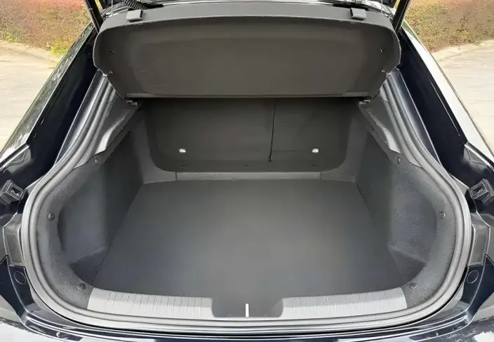 Changan UNI-V 2022 Model 1.5T Sports Edition – фото 15