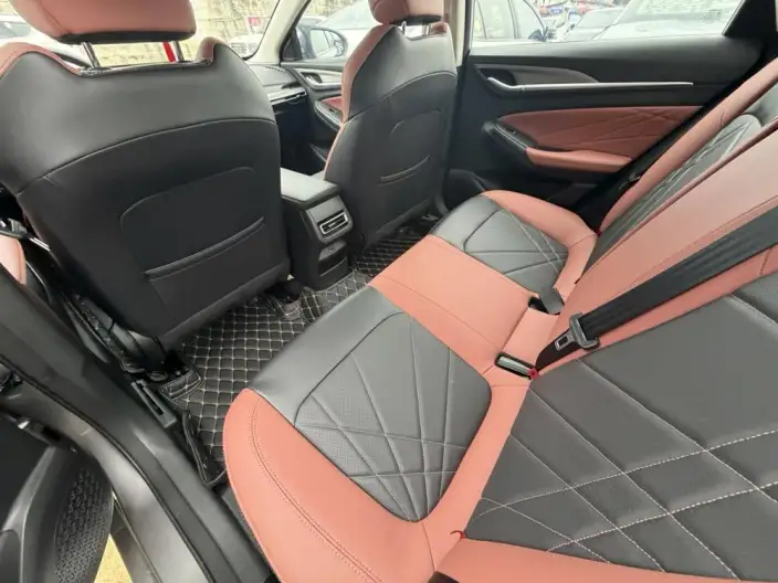 Changan Eado 2021 Model PLUS Blue whale NE 1.4T GDI DCT Noble Model – фото 14