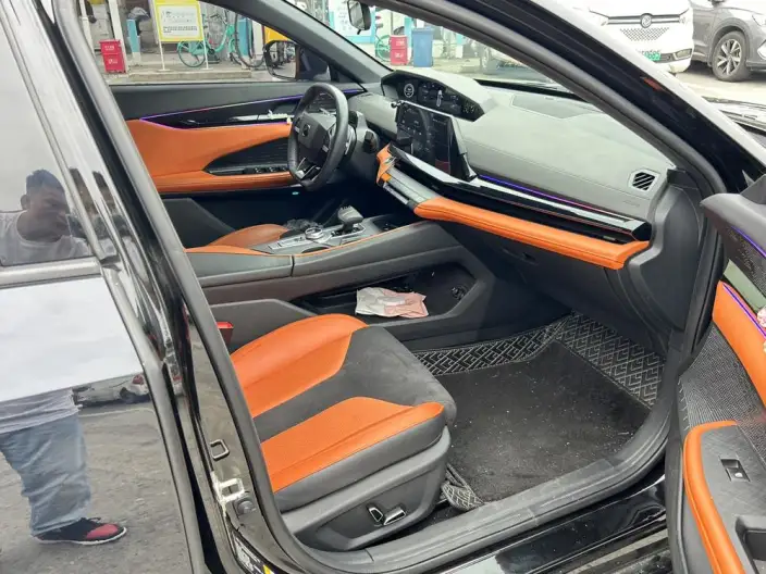 Changan UNI-V 2023 Model 1.5T Sports Edition – фото 7