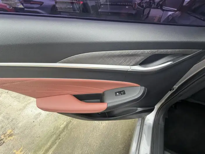 Changan Eado 2023 Model PLUS Changxiang Edition Blue whale NE 1.4T GDI DCT Noble Model – фото 5