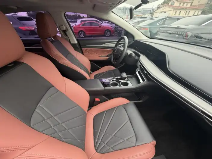 Changan Eado 2023 Model PLUS Changxiang Edition Blue whale NE 1.4T GDI DCT Noble Model – фото 11