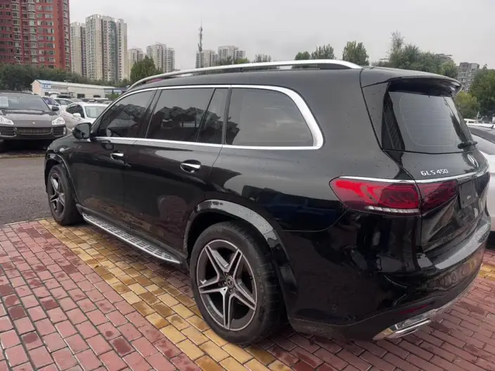 Mercedes-Benz GLS 2023 Model GLS 450 4MATIC Fashion Model – фото 4