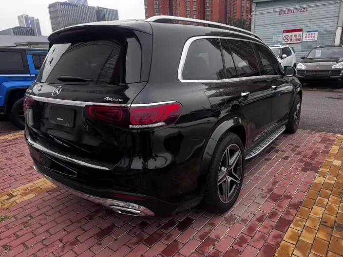 Mercedes-Benz GLS 2023 Model GLS 450 4MATIC Fashion Model – фото 6