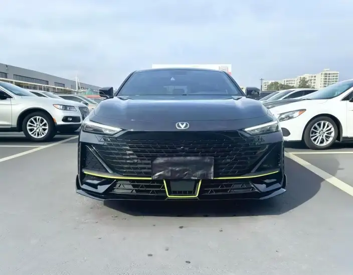 Changan UNI-V 2023 Model 1.5T Sports Edition – фото 2