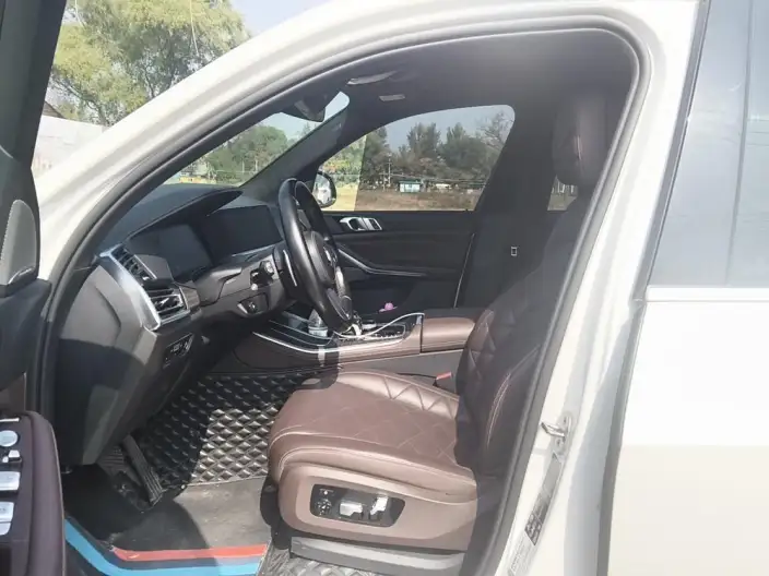 BMW X5 2022 Model xDrive 40Li M Sports Set – фото 10