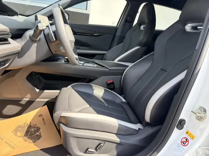 Changan UNI-V 2023 Model 1.5T Noble Model – фото 9