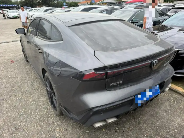 Changan UNI-V 2023 Model 1.5T Sports Edition – фото 4