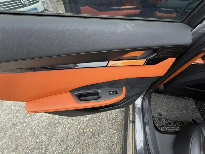 Changan UNI-V 2023 Model 1.5T Sports Edition – фото 10