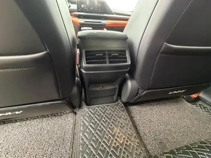 Changan UNI-V 2023 Model 1.5T Sports Edition – фото 17