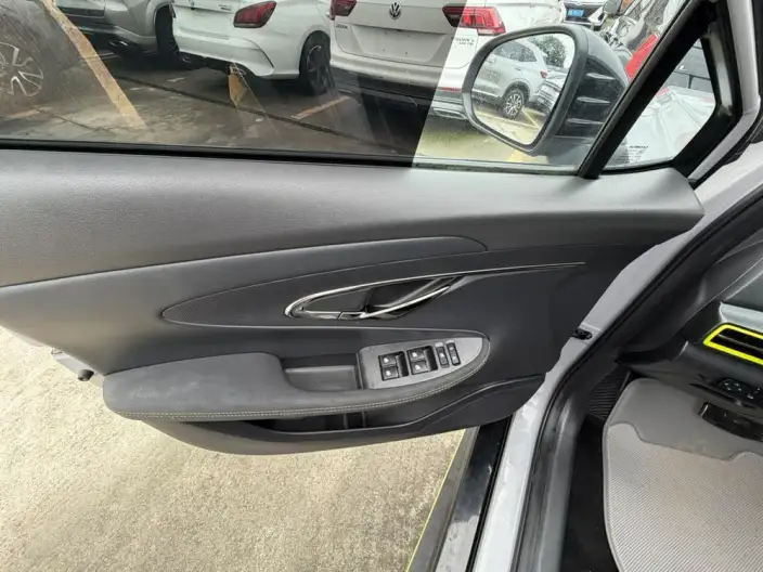 Changan UNI-T 2022 Model 1.5T Sports Edition Flagship Model – фото 8