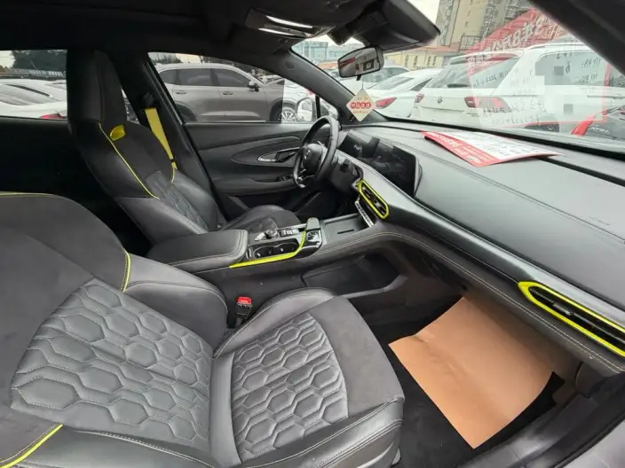 Changan UNI-T 2022 Model 1.5T Sports Edition Flagship Model – фото 12