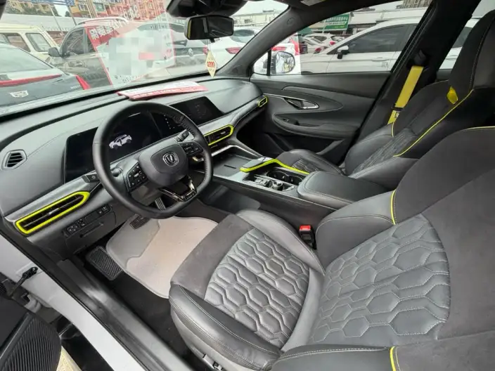 Changan UNI-T 2022 Model 1.5T Sports Edition Flagship Model – фото 16