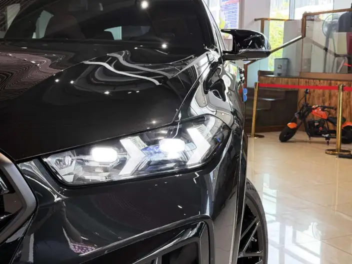 BMW X6 M 2023 Model X6 M Thunder Edition – фото 8