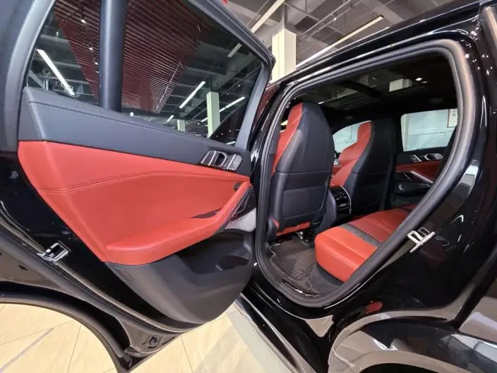 BMW X6 M 2023 Model X6 M Thunder Edition – фото 17