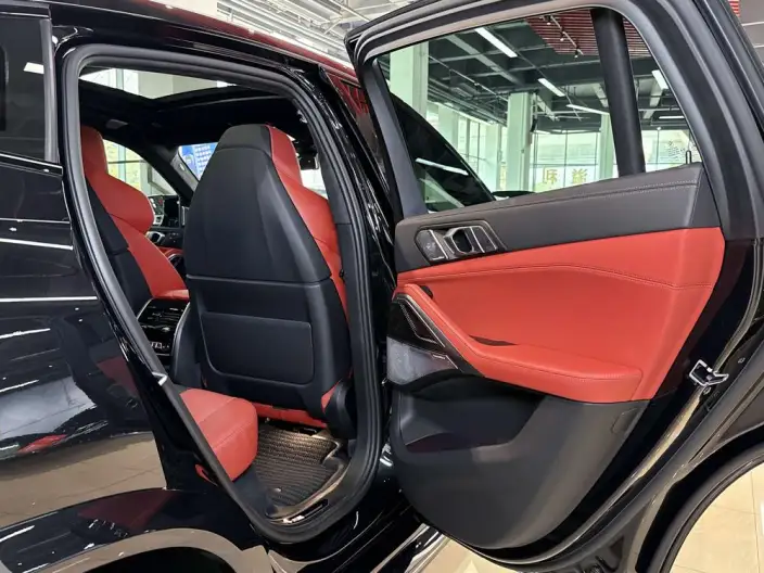 BMW X6 M 2023 Model X6 M Thunder Edition – фото 29