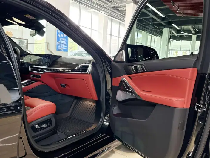 BMW X6 M 2023 Model X6 M Thunder Edition – фото 38