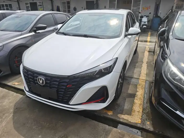 Changan Eado 2022 Model PLUS Blue whale NE 1.4T GDI DCT Noble Model – фото 1