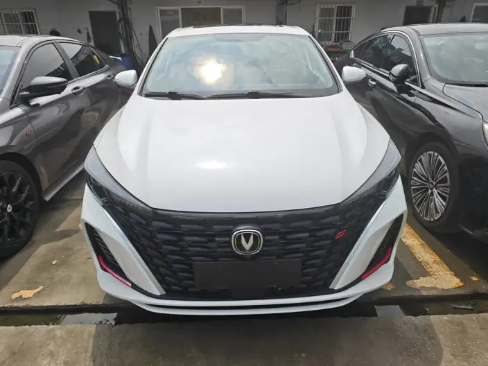 Changan Eado 2022 Model PLUS Blue whale NE 1.4T GDI DCT Noble Model – фото 2
