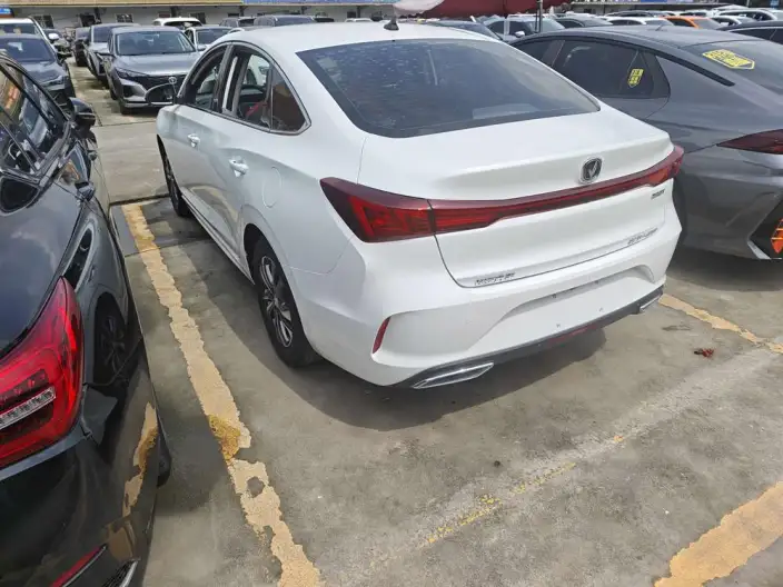 Changan Eado 2022 Model PLUS Blue whale NE 1.4T GDI DCT Noble Model – фото 4