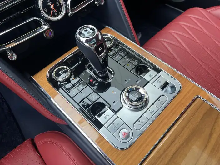 Continental Flying Spur 2022 Model 4.0T V8 Standard Edition – фото 6