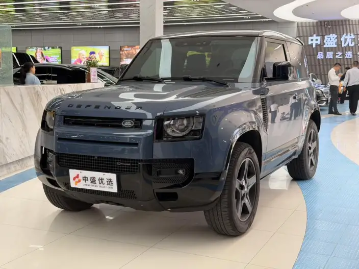 Land Rover Defender 2022 Model 90 P300 X-Dynamic HSE – фото 1