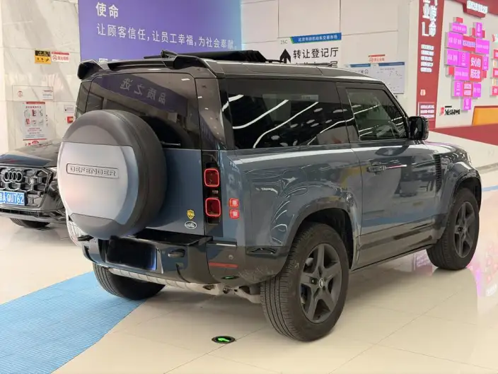 Land Rover Defender 2022 Model 90 P300 X-Dynamic HSE – фото 6