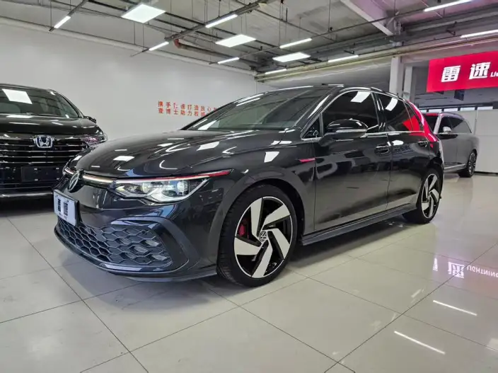 Volkswagen Golf GTI 2021 Model 380TSI DSG GTI – фото 1