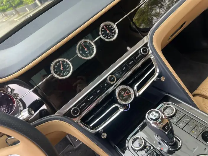 Continental Flying Spur 2022 Model 4.0T V8 Standard Edition – фото 3