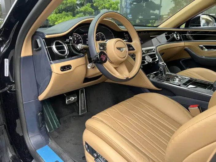 Continental Flying Spur 2022 Model 4.0T V8 Standard Edition – фото 6