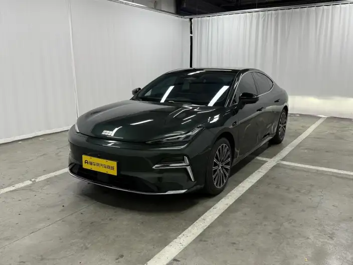 Geely Galaxy E8 PHEV 2025 Model 130km EM-P Tiggo Edition – фото 1