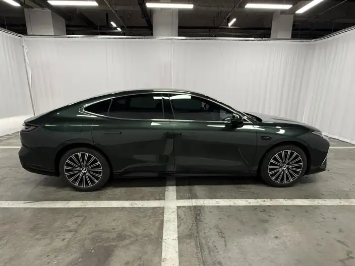Geely Galaxy E8 PHEV 2025 Model 130km EM-P Tiggo Edition – фото 8