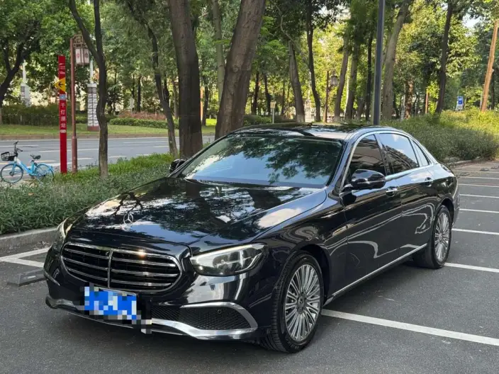 Mercedes-Benz E-Class 2021 Model E 300 L Fashion Model sedan – фото 1