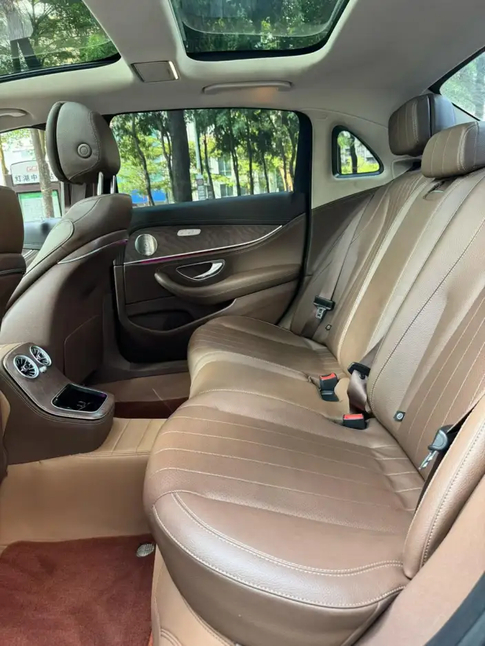 Mercedes-Benz E-Class 2021 Model E 300 L Fashion Model sedan – фото 8