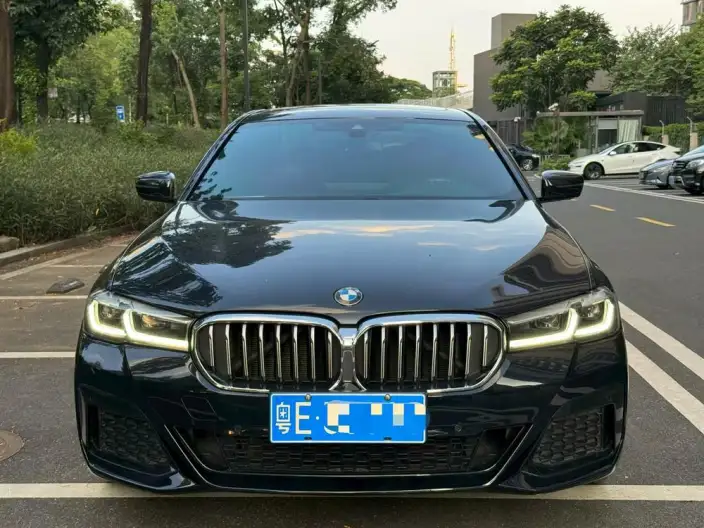 BMW 5 Series 2023 Model 530Li Leading Model M Sports Set – фото 2