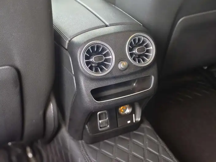 Mercedes-Benz C-Class 2020 Model C 260 L Sports Edition – фото 9
