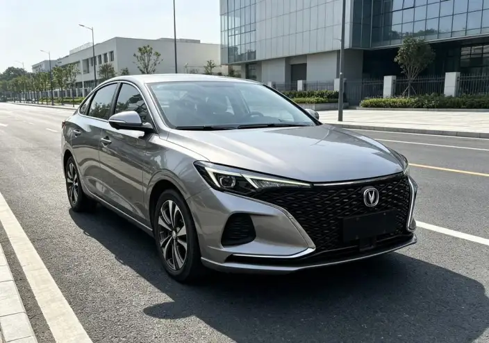 Changan Eado 2021 Model PLUS Blue whale NE 1.4T GDI DCT Flagship Model – фото 3