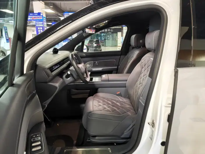 NIO ES8 2026 Model VI seat Executive Signature Edition – фото 13