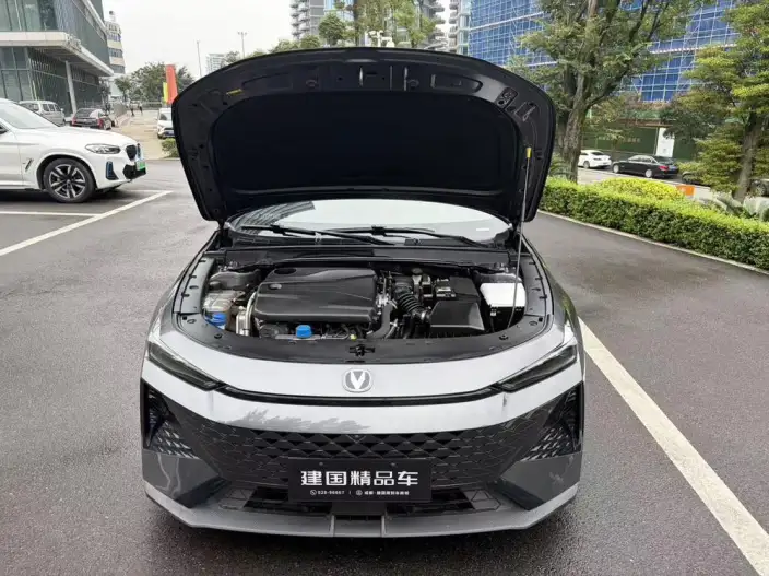 Changan UNI-V 2024 Model 1.5T Exclusive Model – фото 9