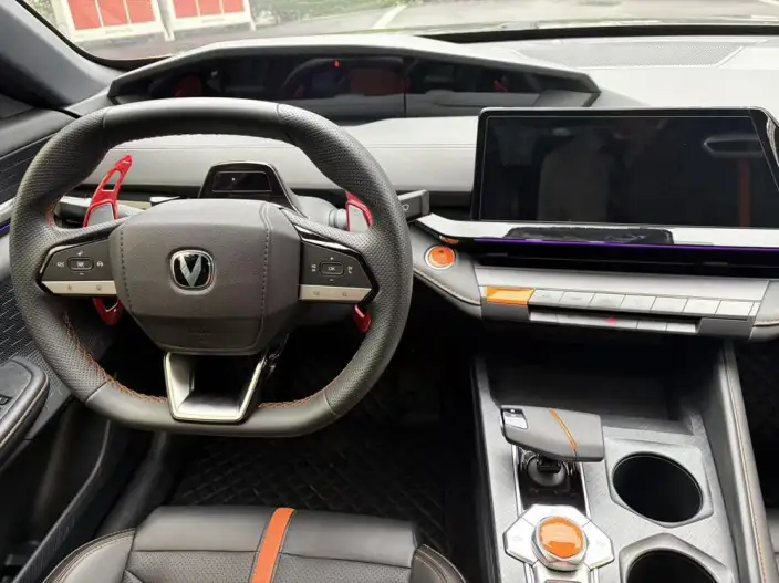 Changan UNI-V 2024 Model 1.5T Exclusive Model – фото 16