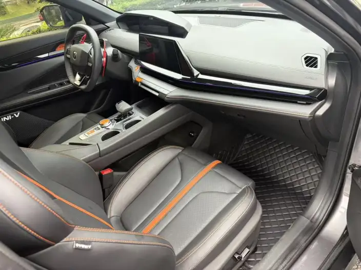 Changan UNI-V 2024 Model 1.5T Exclusive Model – фото 17