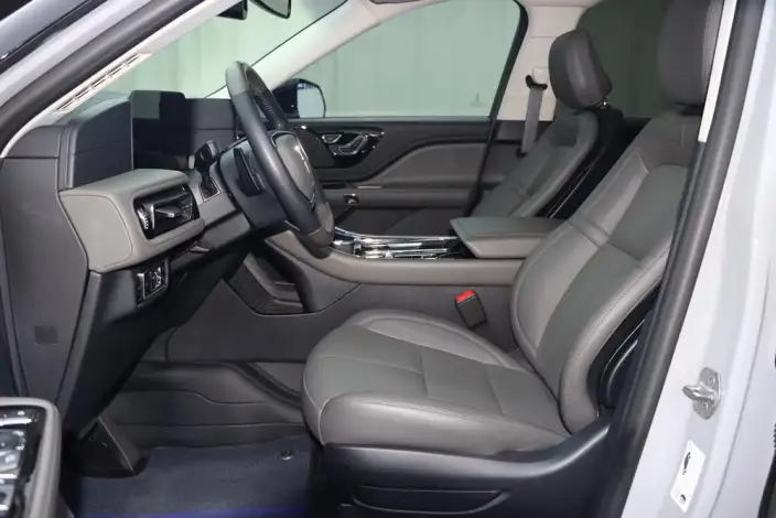 Aviator 2024 Model 3.0T V6 4WD Elegant Edition VI seat – фото 16