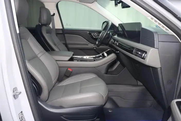 Aviator 2024 Model 3.0T V6 4WD Elegant Edition VI seat – фото 23