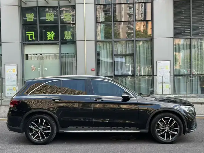 Mercedes-Benz GLC 2020 Model GLC 260 L 4MATIC Luxury Model – фото 5