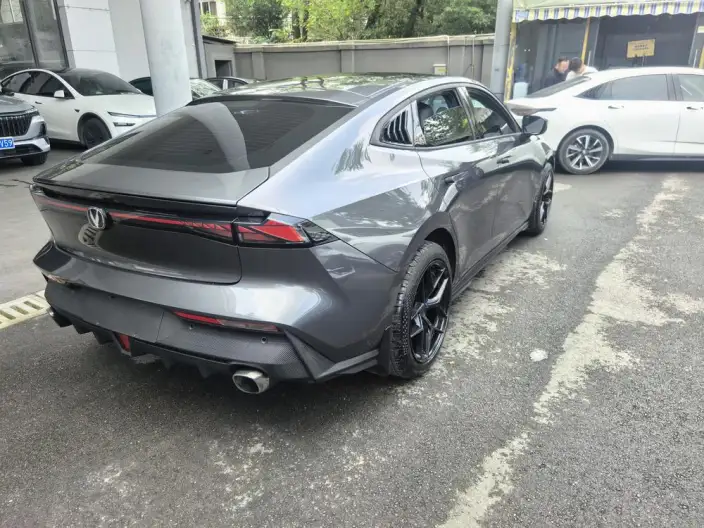Changan UNI-V 2022 Model 1.5T Noble Model – фото 6